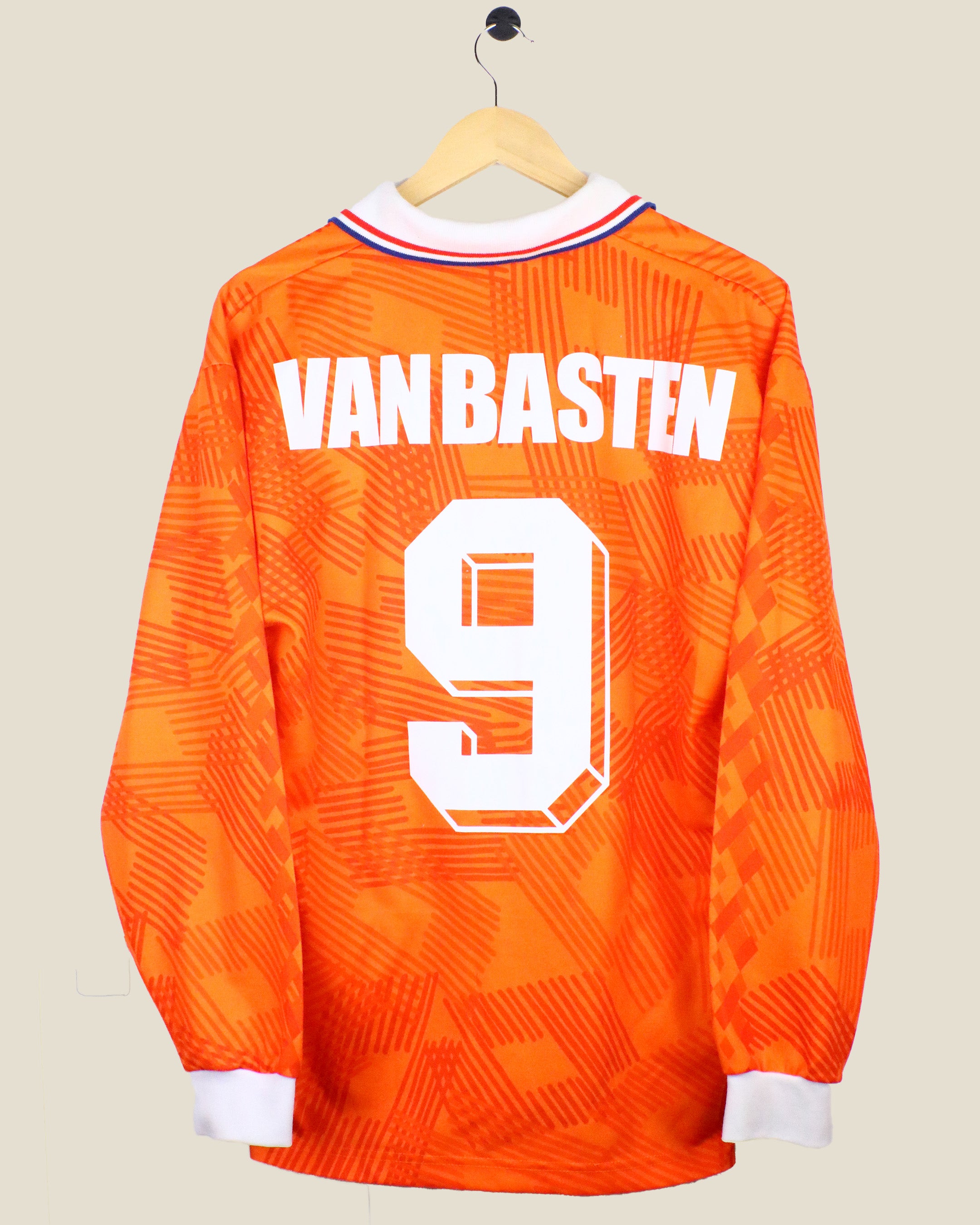 NETHERLANDS 1992 VAN BASTEN #9 HOME L/S (L) LOTTO