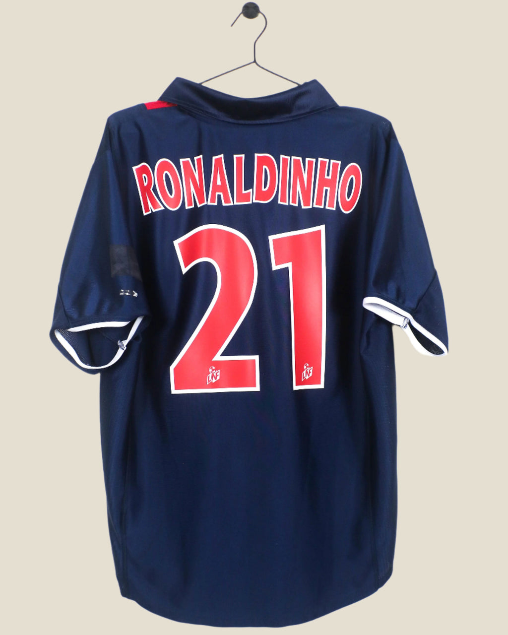 PARIS-SAINT GERMAIN 2001/02 RONALDINHO #21 HOME SHIRT (L) NIKE