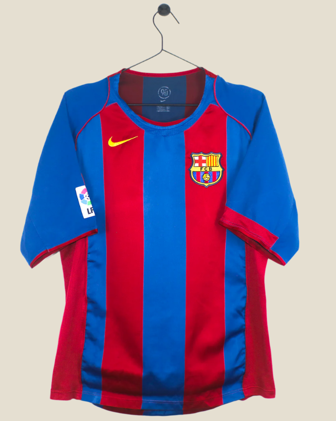 BARCELONA 2004/05 RONALDINHO #10 HOME SHIRT (M) NIKE
