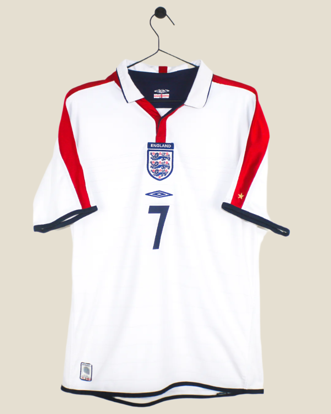 Maillot football vintage Angleterre domicile N°7 BECKHAM 2004-2005 Maillot football vintage Angleterre domicile N°7 BECKHAM 2004-2005