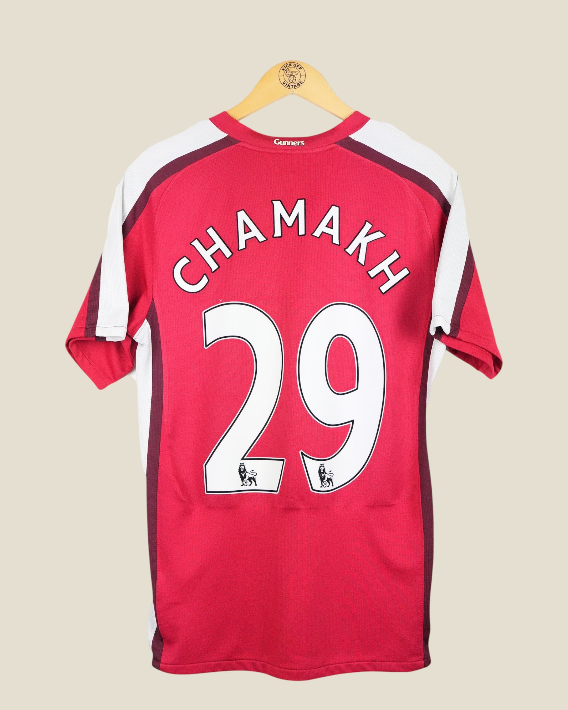 Kick Off Vintage Arsenal 2008-10 home football shirt with Chamakh 29 print on the back in red and white