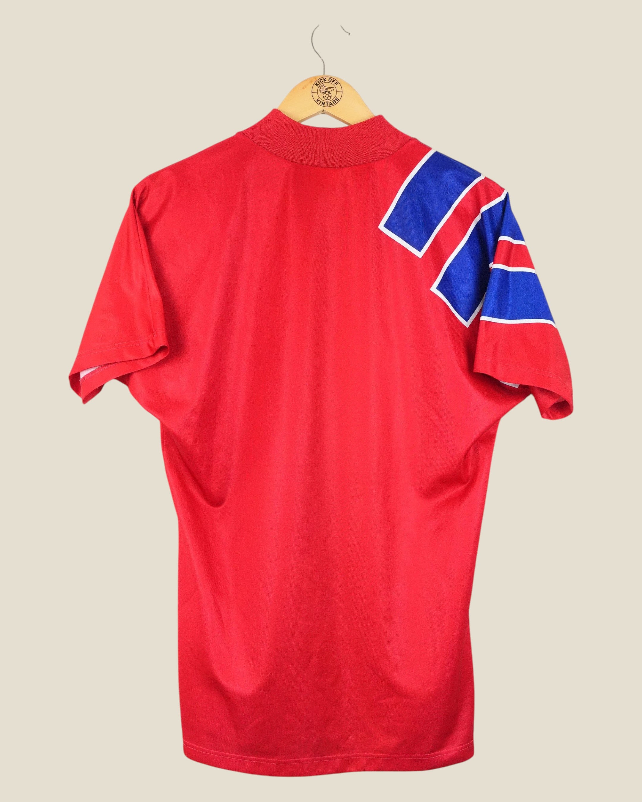 Kick Off Vintage Bayern Munich 1991/93 home football shirt in red with blue and white shoulder detailing, back view.