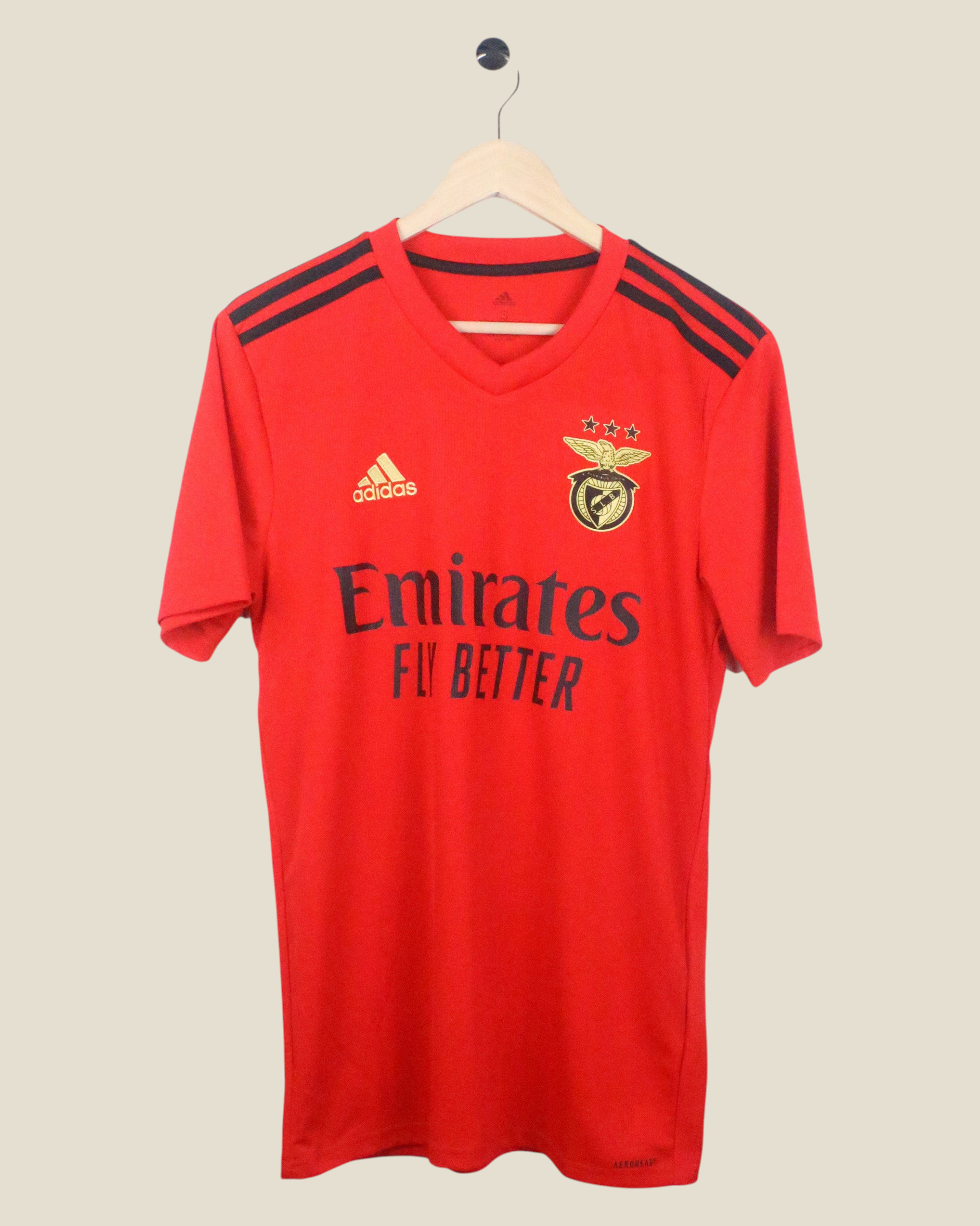 Kick Off Vintage Benfica 2020/21 home football jersey in red with Nunez #9, featuring Adidas branding.