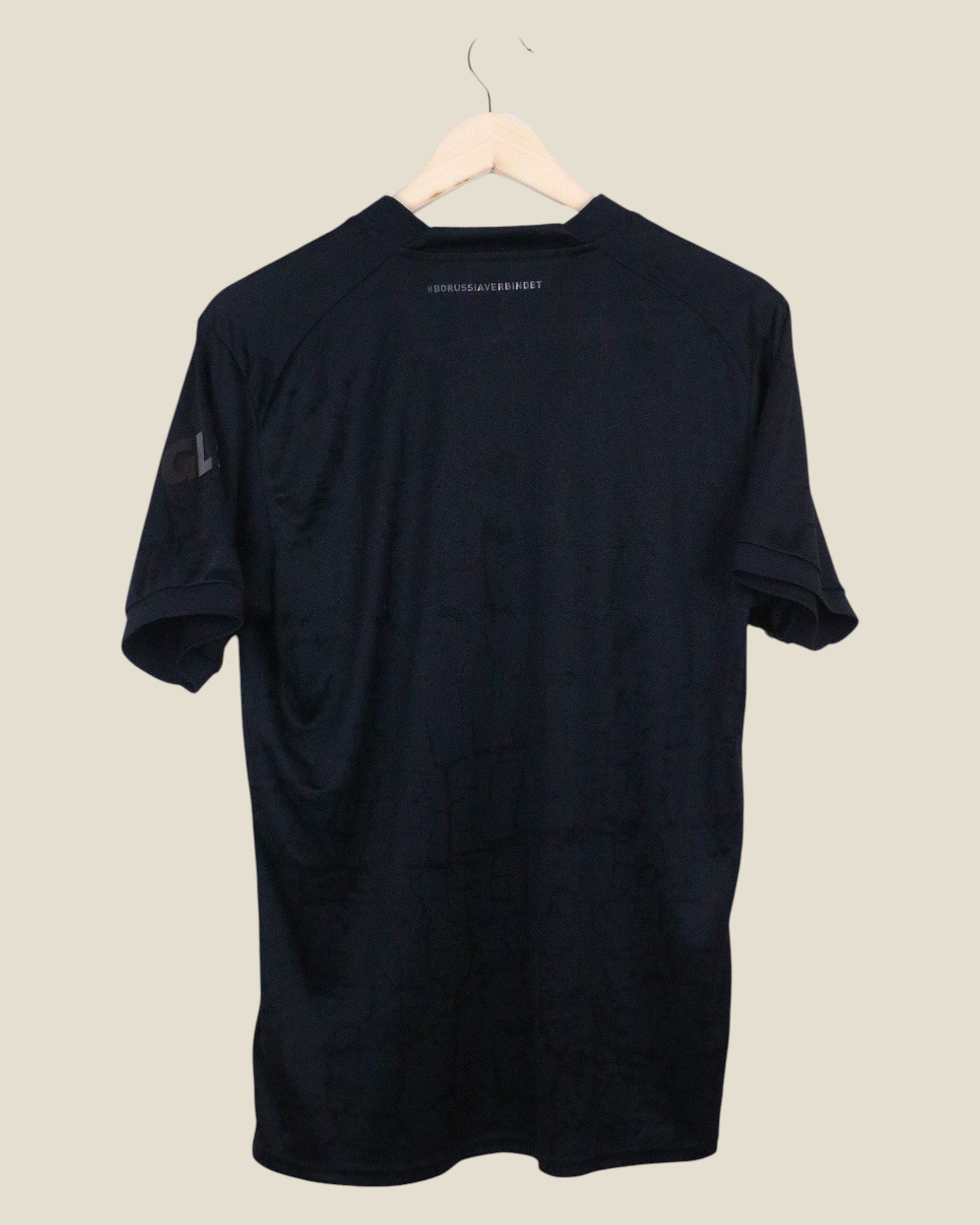 Kick Off Vintage Borussia Dortmund 2022/23 blackout football shirt, back view with subtle branding details.