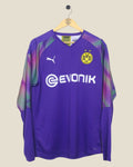 Kick Off Vintage 2019/20 Borussia Dortmund goalkeeper jersey in purple with long sleeves and graphic shoulder detail.