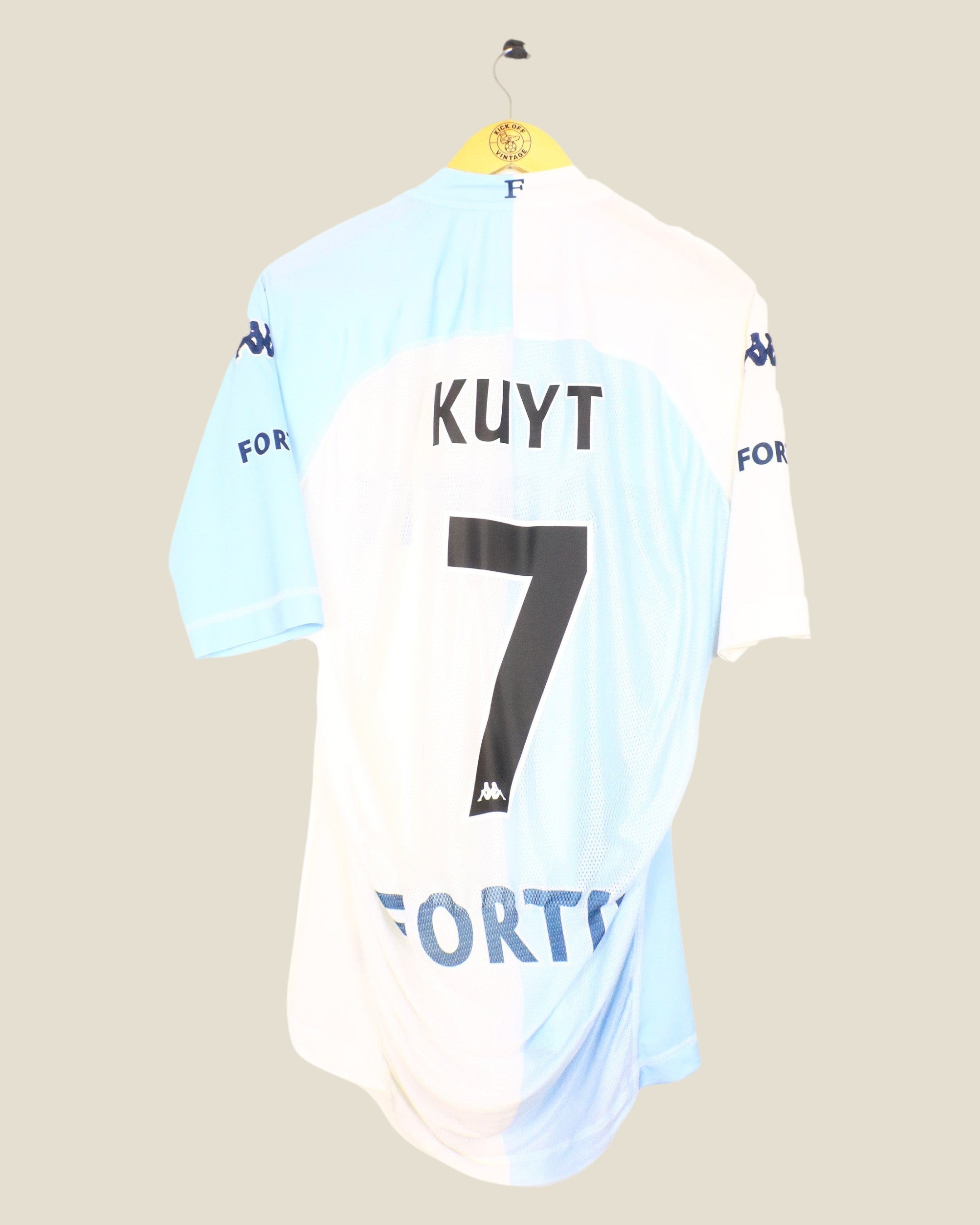 Kick Off Vintage Feyenoord 2004/05 away football shirt with Kuyt 7 print on the back, white and light blue Kappa jersey