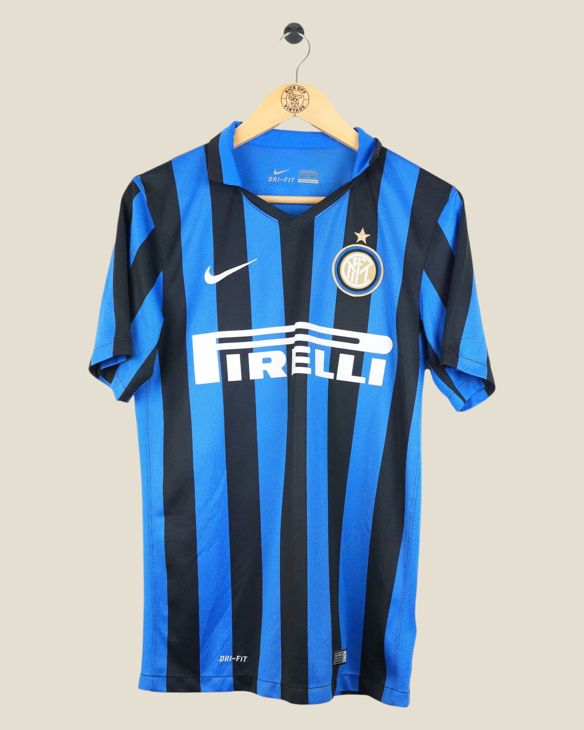 Kick Off Vintage Inter Milan 2015/16 Icardi home jersey in blue and black stripes with Nike Dri-FIT technology