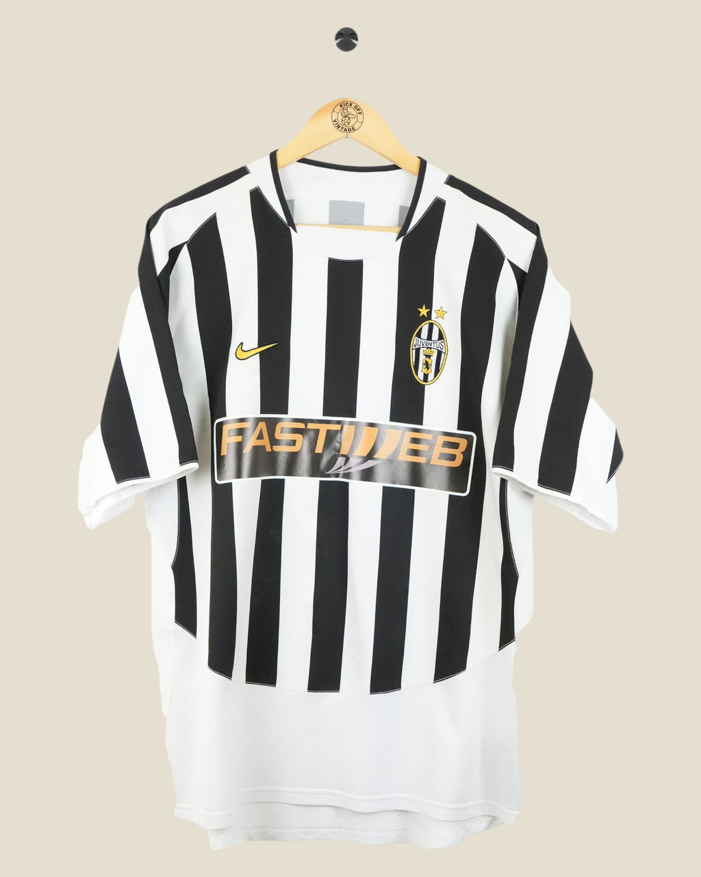 Kick Off Vintage 2003/04 Juventus home football shirt featuring black and white stripes and Fastweb sponsor logo.