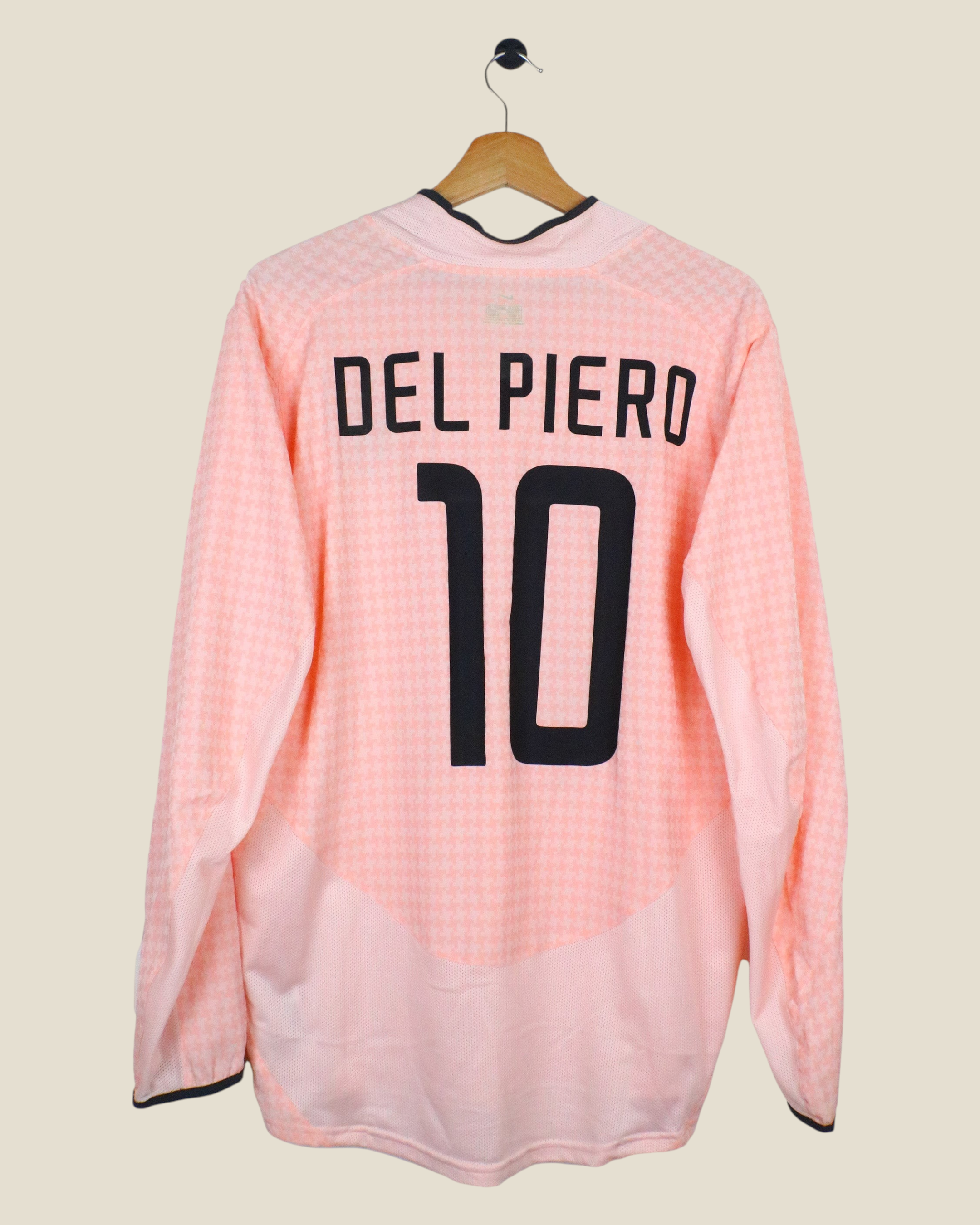 Kick Off Vintage Juventus 2003/04 long sleeve away jersey featuring Del Piero number 10 in mint condition