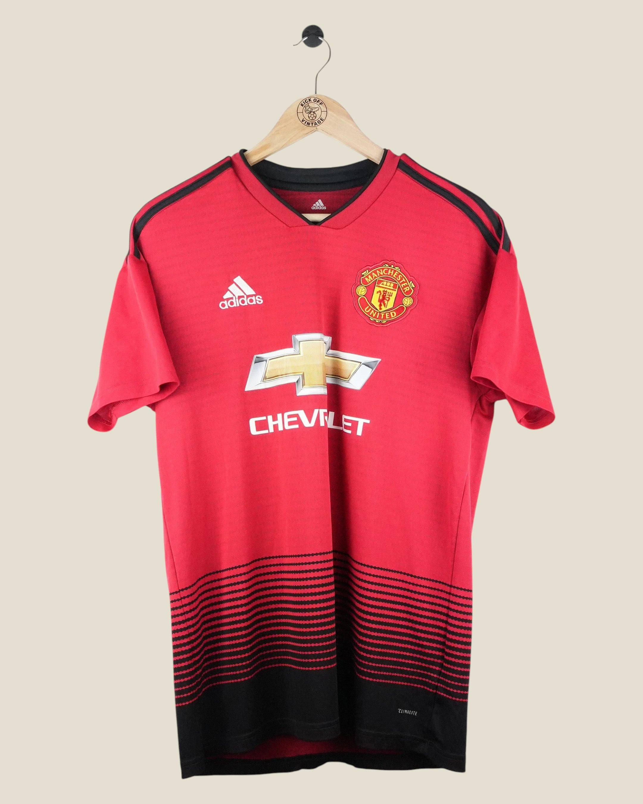 Kick Off Vintage Manchester United 2018/19 home football shirt in red with black gradient hem and Chevrolet sponsor