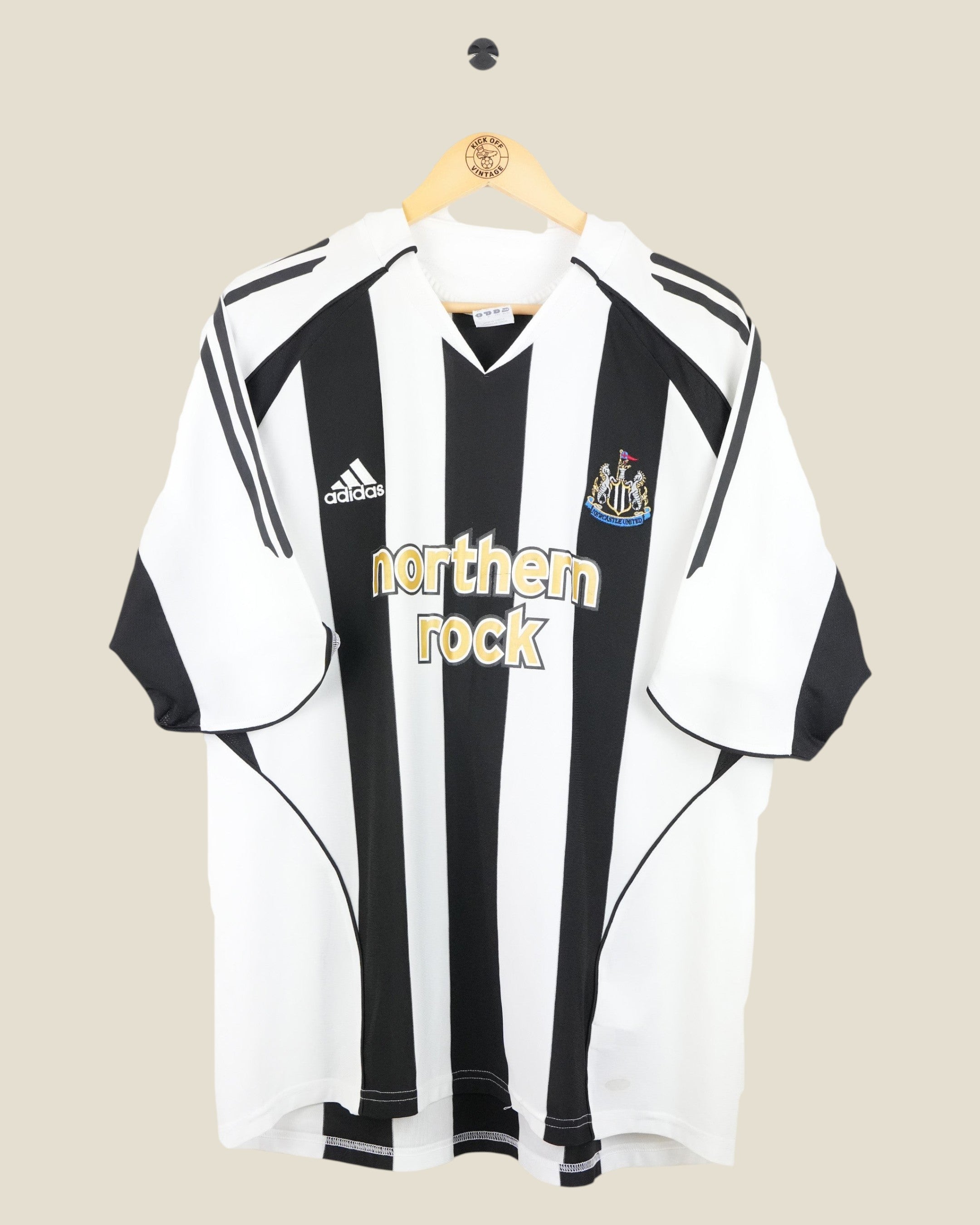 Kick Off Vintage Newcastle United 2005/06 home football shirt with Shearer name and Northern Rock sponsor
