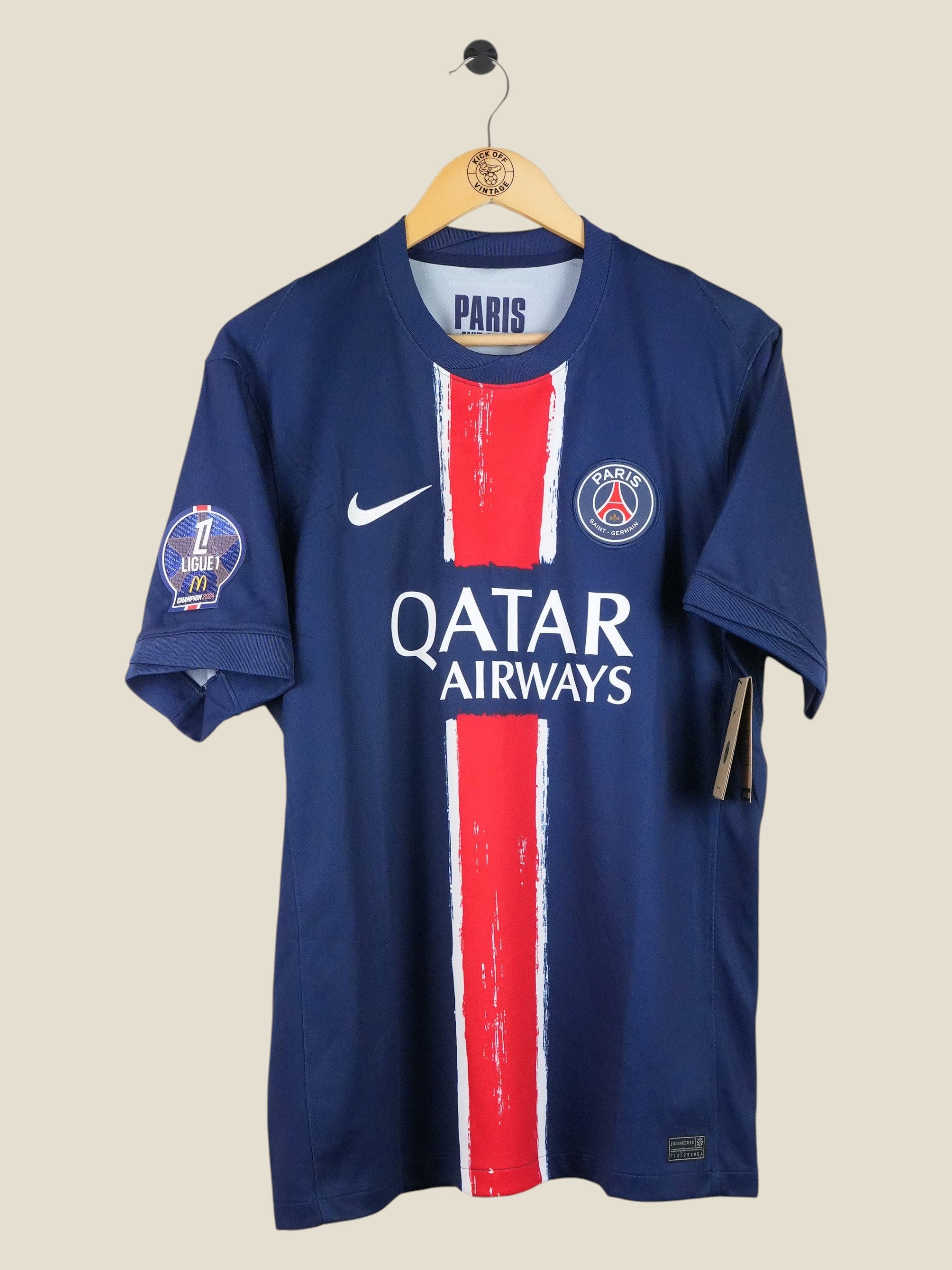 Kick Off Vintage Paris Saint-Germain 2024/25 Lee Kang In home football jersey with Ligue 1 patch and Nike branding.