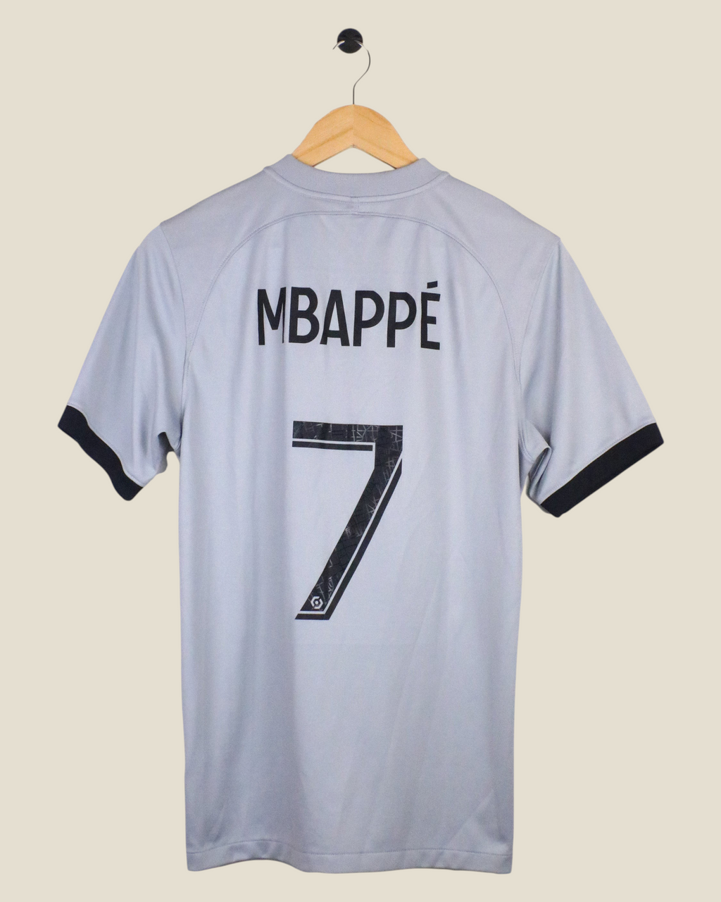 Kick Off Vintage 2022/23 Paris Saint-Germain away jersey with Mbappe 7 name and number set in grey